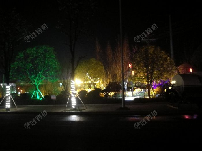 路过多次,今天停车坐照公园晚