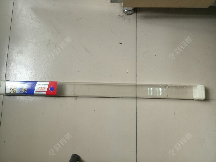 地板砖60的，这盒子貌似80公分，够用了