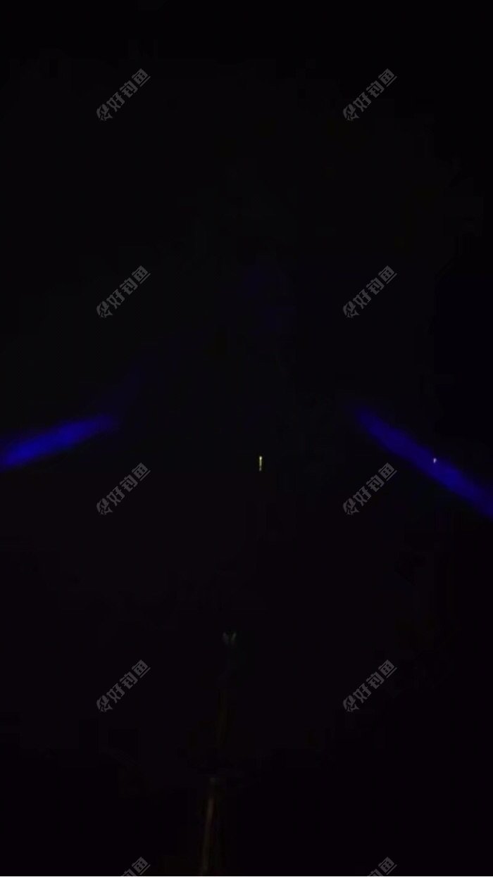 这是上个周日去钓的,白天钓了一两个小时就回来了,所以夜钓!本人一般不吃三月鱼,钓三月鱼也是放生,都说劝君莫食三月鲫,万千鱼仔在腹中。