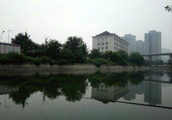 卫津南路津港运河