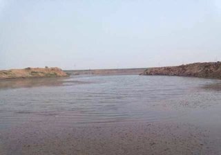 武陟南贾抽沙坑