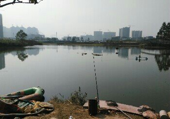 翻山底钓鱼农庄