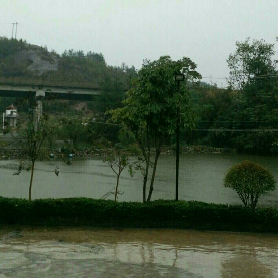 远安京客隆山庄