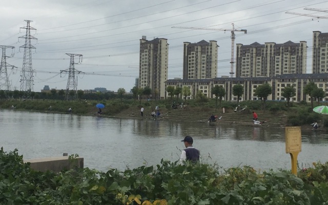 永平花园后面小河