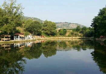 渔人乐休闲垂钓山庄