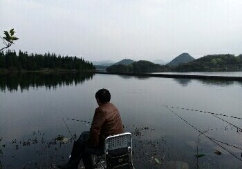百花湖森林钓场
