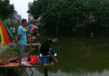 唐边浩记休闲钓鱼场