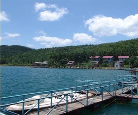 四清湖山水农庄燕子窝湖垂钓