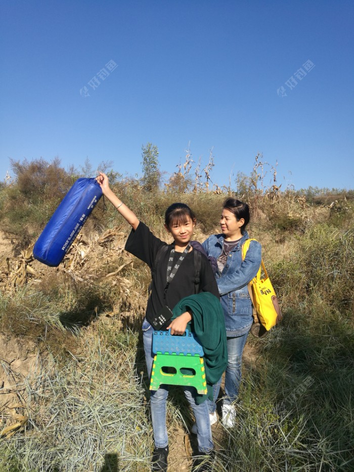 猜猜我家姑娘拿的什么东东？