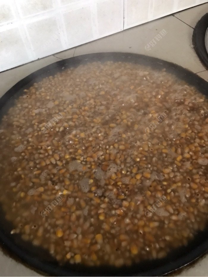 煮了半小时 终于开锅了 我已经闻到了爆护的味道了哈哈